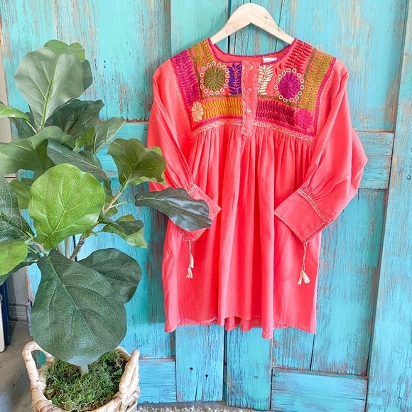 KAAY Boutique Tops - Mexican Embroidered Jalisco Blouse
